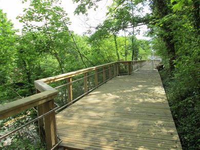 Passerelles sur pilotis