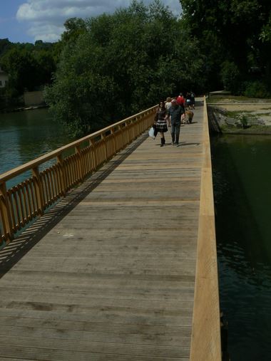 Passerelles sur pilotis